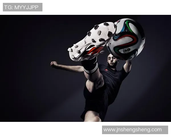 顶级足球明星的人品素质对职业生涯和社会影响的重要性探讨